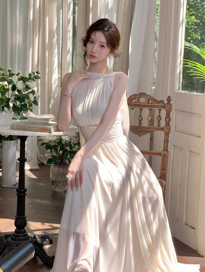 25Aug. 志玲姐姐氣質繆思收腰長洋裝 米白