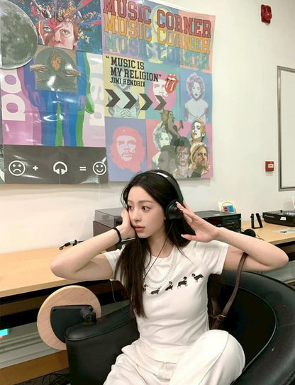 May. Jennie同款臘腸狗 美式正肩彈力上衣 白