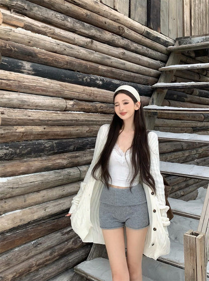 25Dec. 慵懶美式V領針織口袋開衫 藏藍/杏色