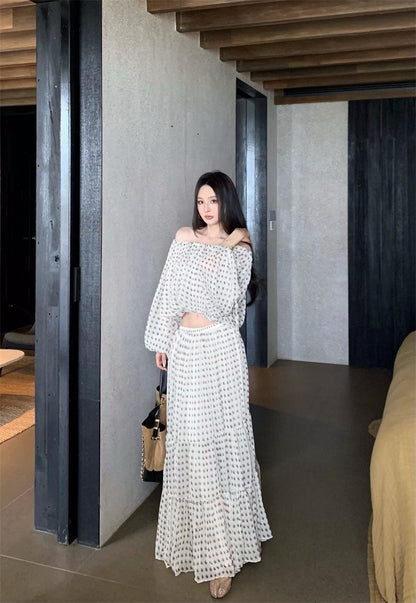 25Nov. ❤️心波點wings公主復古泡泡一字領半身裙套裝 白/黑