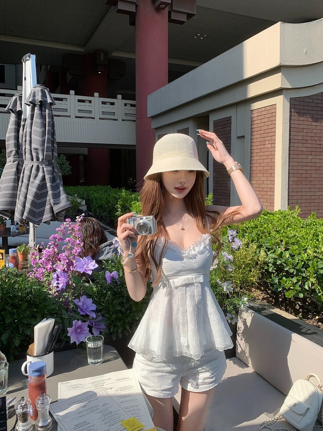 Jun. 初戀白月光氣質蝴蝶結收腰重工背心 純白