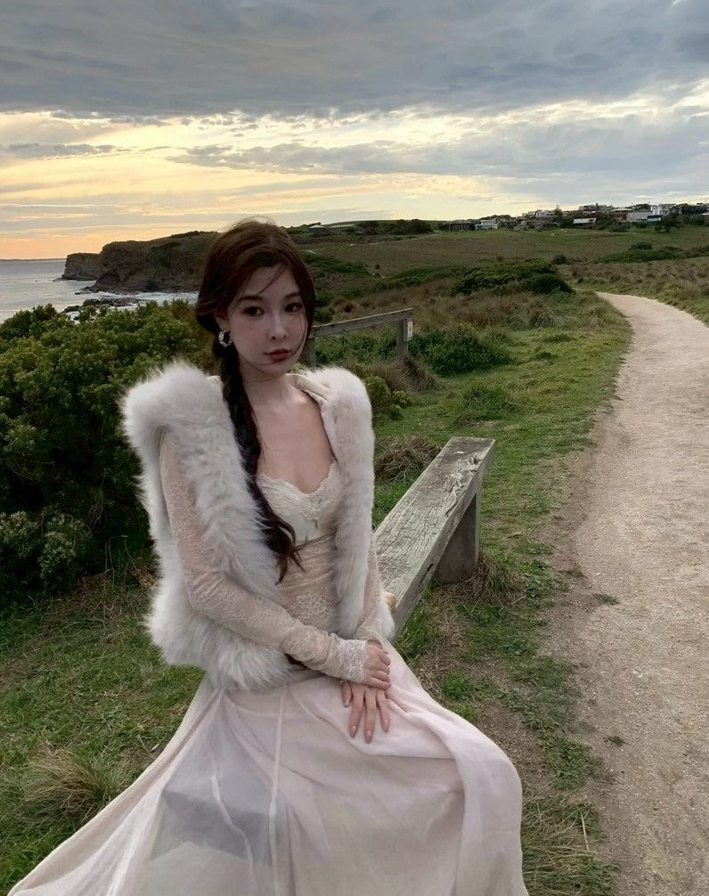 25Dec. 性感掛捕夢蕾絲拼接高彈美背上衣 杏/黑