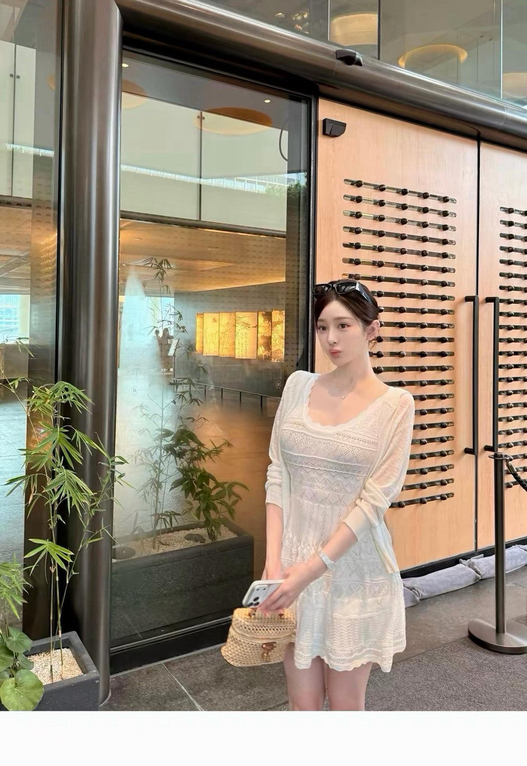 26Sep. 許願池少女 U領波浪花針織連身裙 白