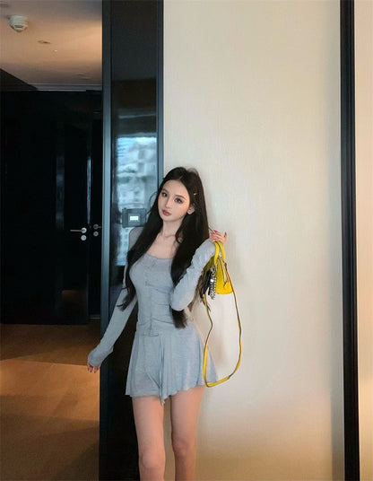 25Nov. 甜氧韓女俏皮方領排扣上衣蓬蓬短裙套裝 白/灰