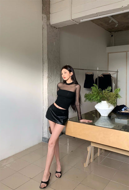 Jun. 辣妹網紗拼接透視緊身上衣 白/黑