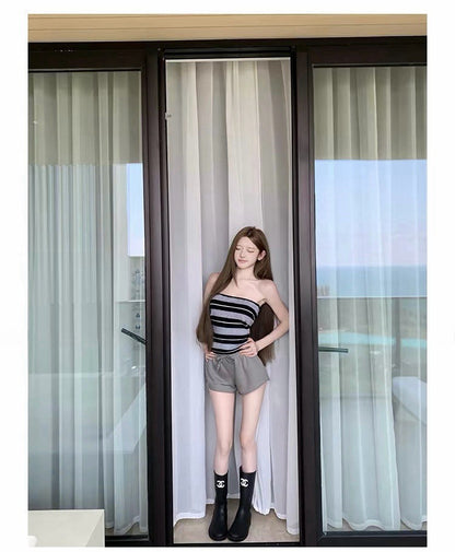 26May. 經典條紋調性 甜妹撞色抹胸
