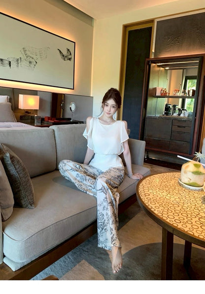 25Aug. 鬆弛老錢氣質荷葉收腰上衣