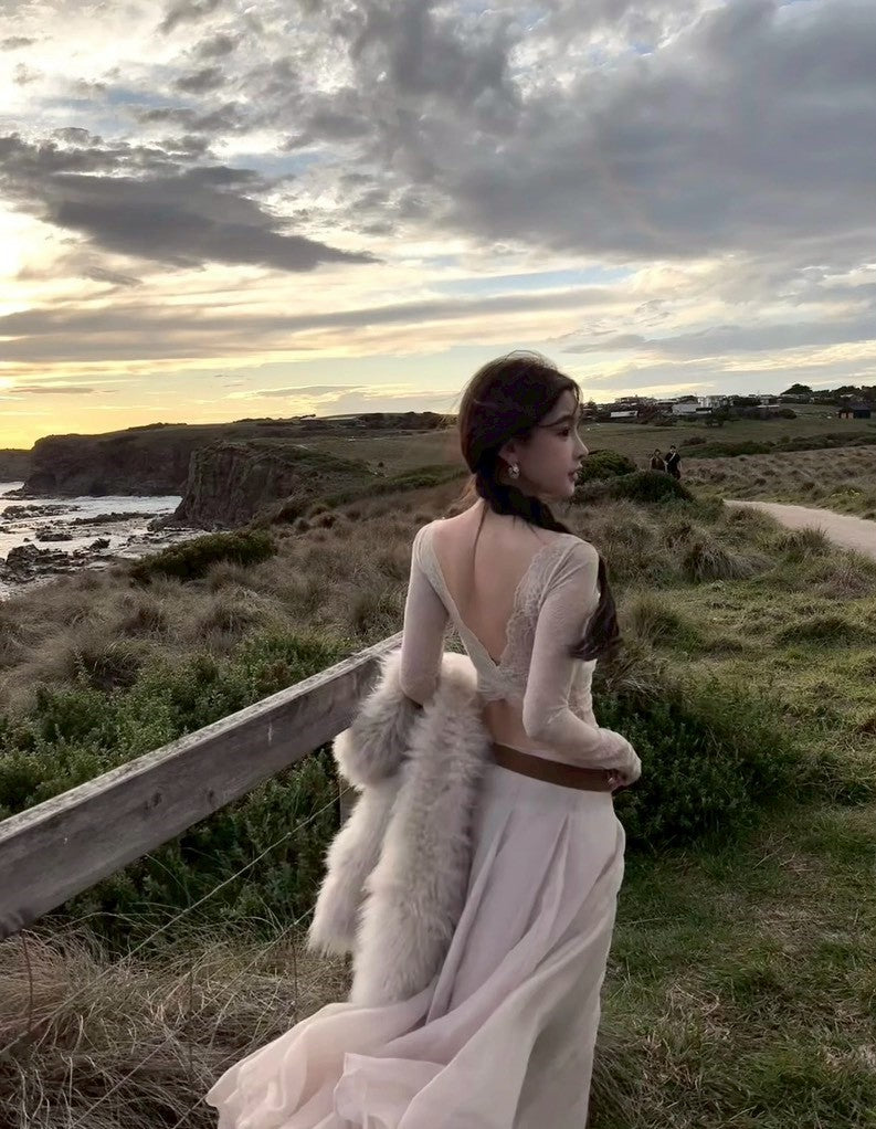 25Dec. 性感掛捕夢蕾絲拼接高彈美背上衣 杏/黑