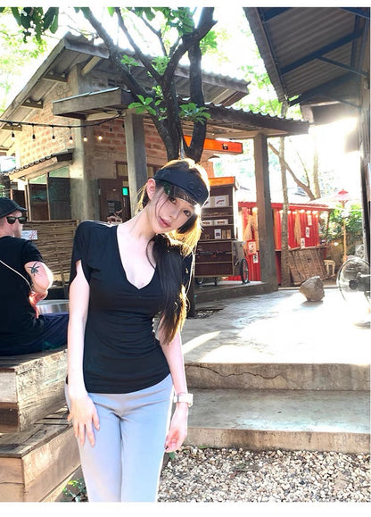 25Jul. 黑繃帶面膜V領收腰上衣