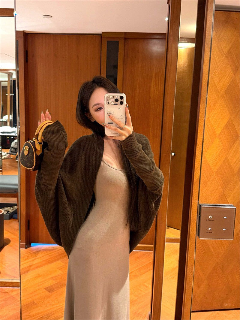 26Apr. 溫柔skims簡約歐美背心連身裙 杏