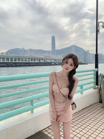 Mar. 奶香洋甘菊 魚骨美腰性感抹胸連身裙 粉