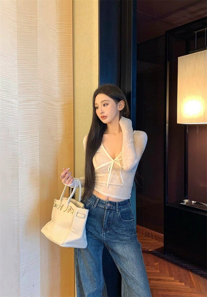 Feb. 氣質御用 性感純欲蕾絲V領修身上衣 杏