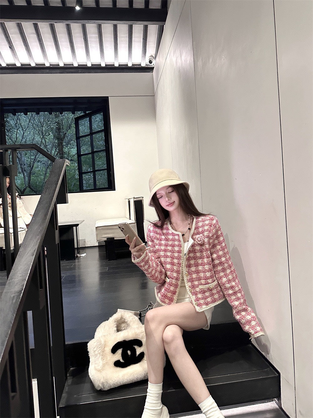 25Dec. 正反兩穿‘’甜心芭比粉白格紋粗呢小香外套