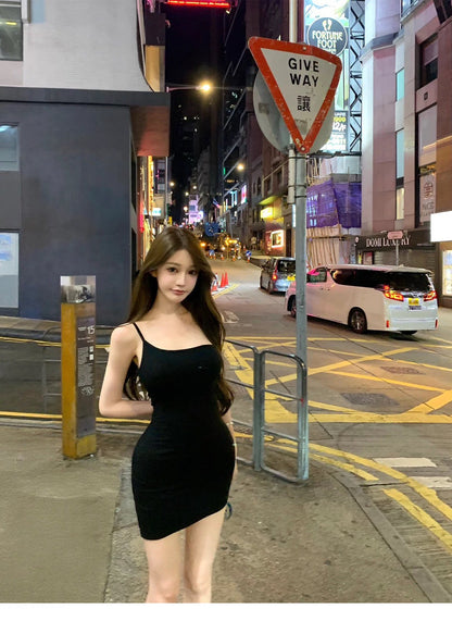 26Jul. 曲線模特不規則單肩包臀裙 卡其/黑