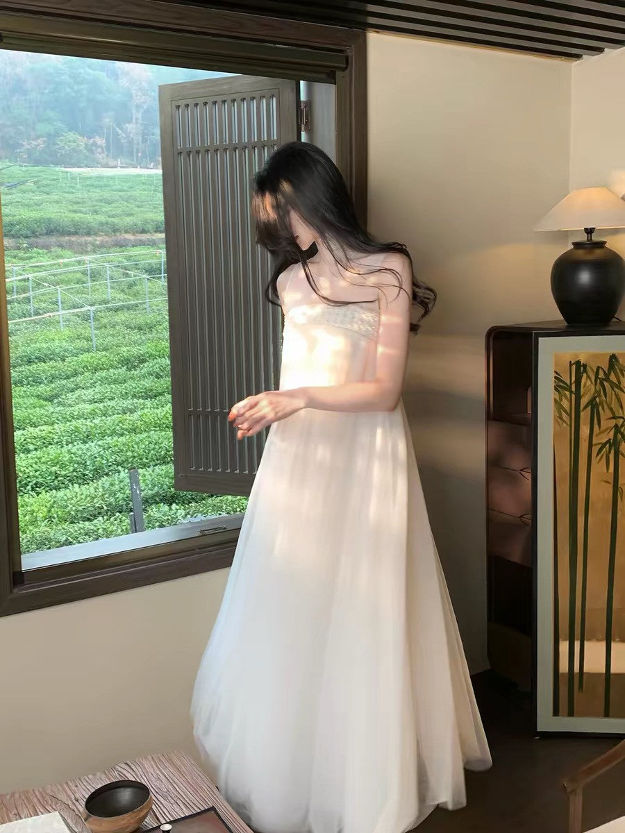 26Jul. 冰澗 柔霧感手工白紗繡珠連身裙/套裝 白