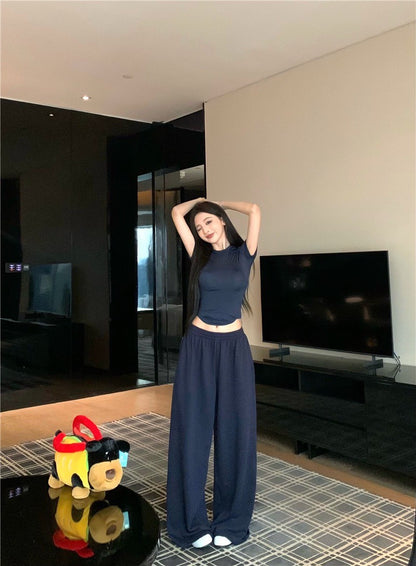 May. 經典Skims春夏版型 修身彈力純色上衣 休閒褲 藏青