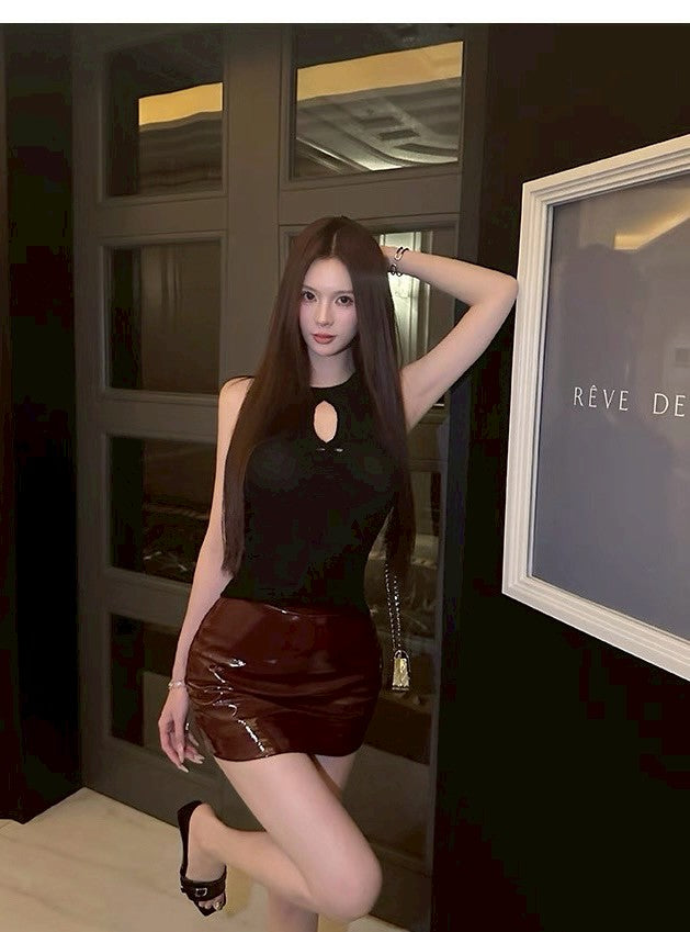 25Jul. 純欲靶心 修身縷空性感針織背心 黑