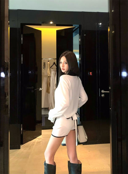 25Nov. 山茶花25黑白撞色慵懶運動套裝