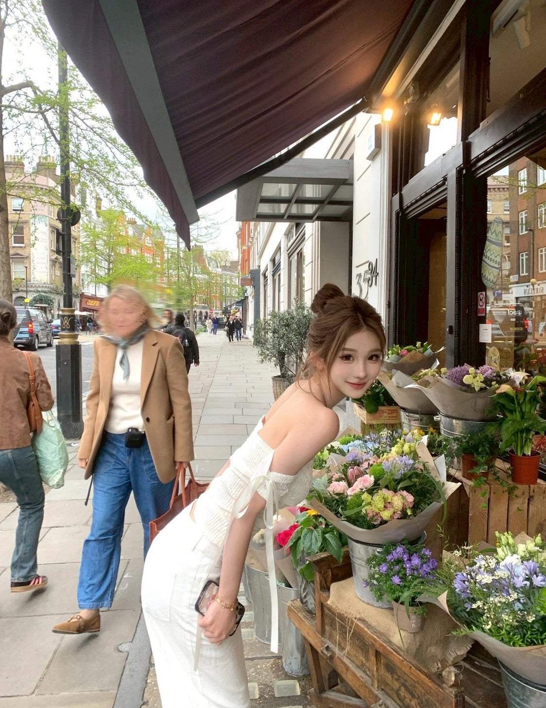 Jun. 輕氧布蕾 氣質一字領蕾絲飄帶上衣 米白