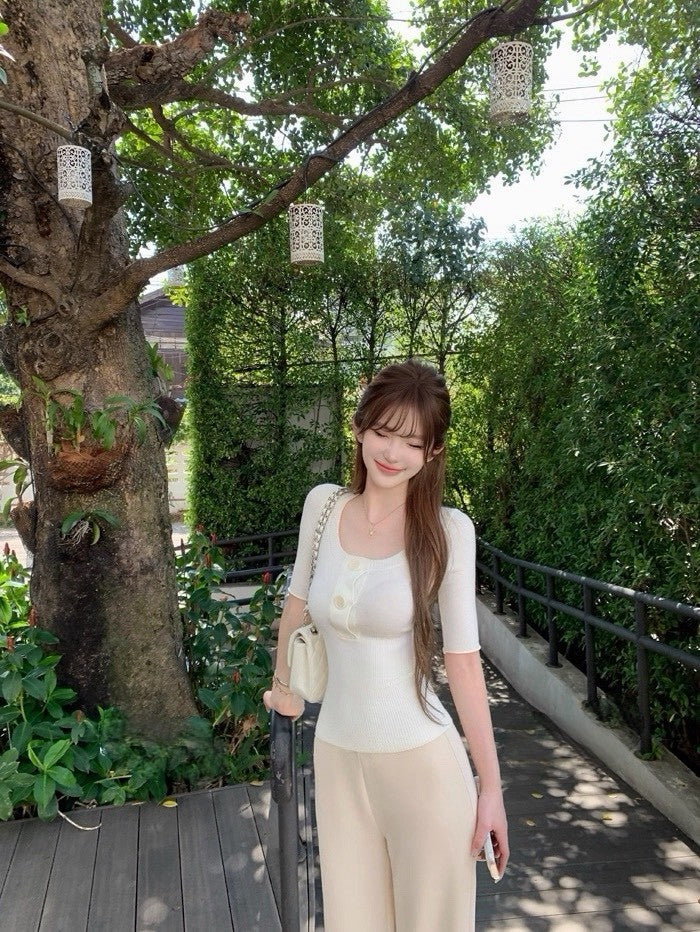 26Apr. 初戀智秀 鈕扣U領五分袖上衣 白/粉