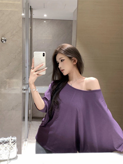 26Jan. 隨性休閒蝙蝠袖斜領紫色上衣 彈力休閒灰色喇叭褲