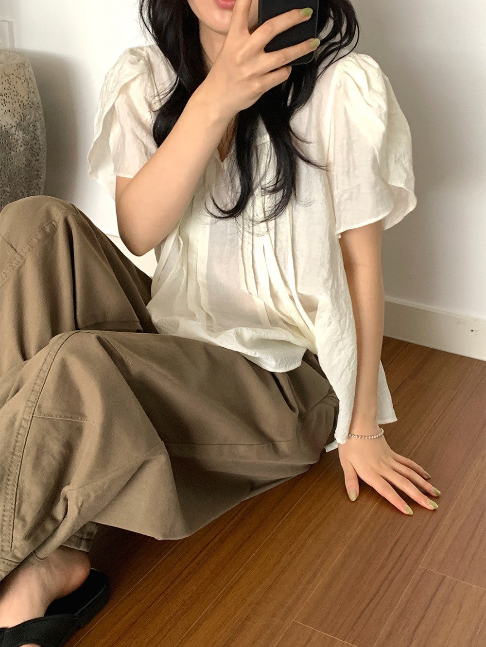 25Aug. 甜美花瓣袖娃娃領襯衫 藍/米杏