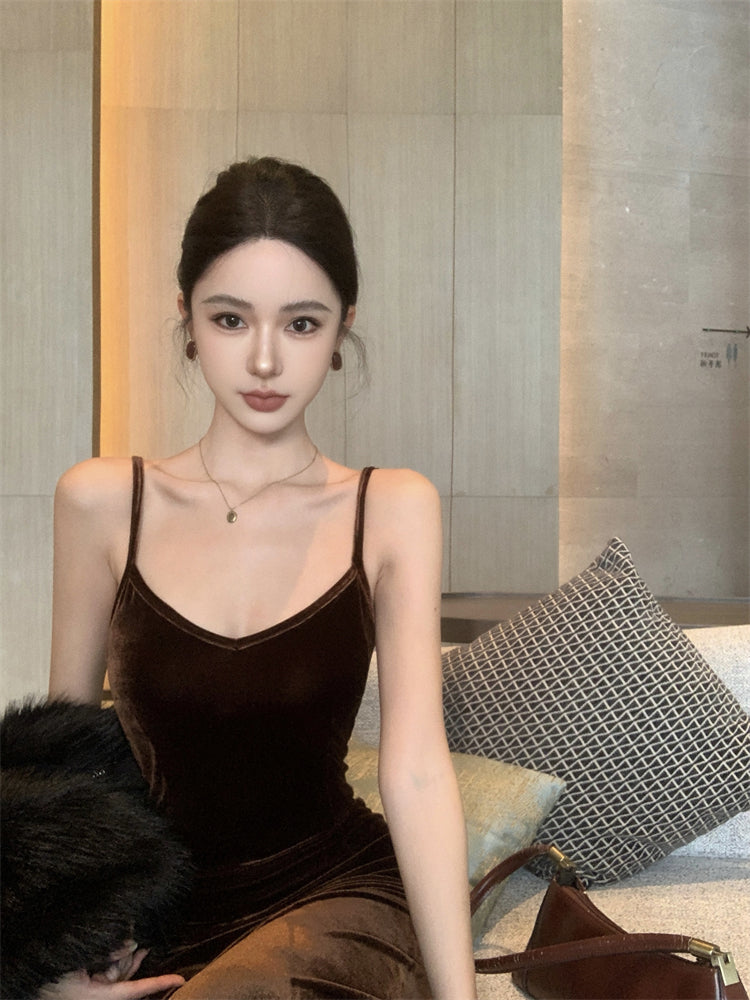 25Oct. 性感港女 V領性感細肩修身連身裙 咖