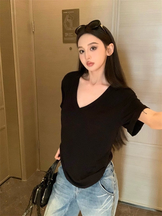 Mar. 基礎V領素顏T 寬鬆休閒短袖上衣 黑/白