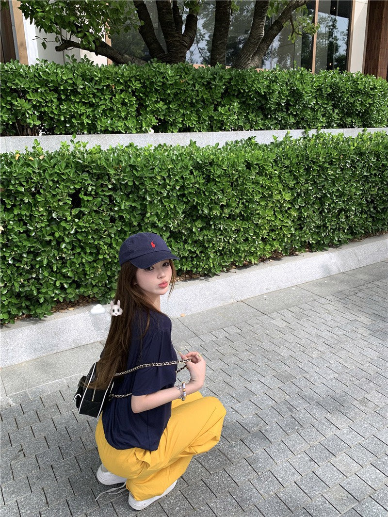 Jun. 休閒plus藏青色V領顯瘦上衣 黃色空氣薄棉休閒褲