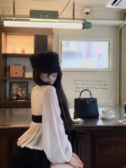 25Nov. 法式浪漫經典黑白撞色蝴蝶風琴摺襯衫