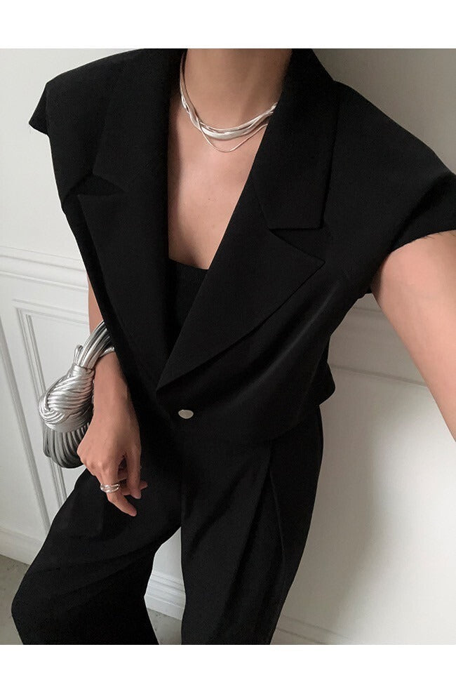 25Sep. Official outfit西裝鈕扣馬甲 白/黑