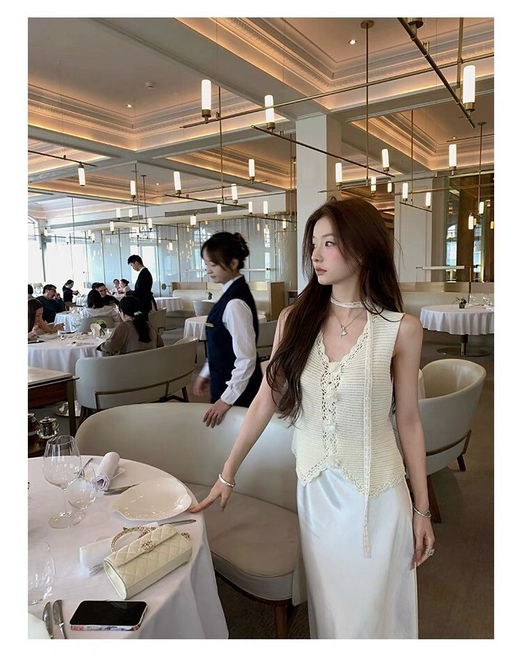 25Oct. 回頭率密碼韓系薄款針織飄帶背心 杏