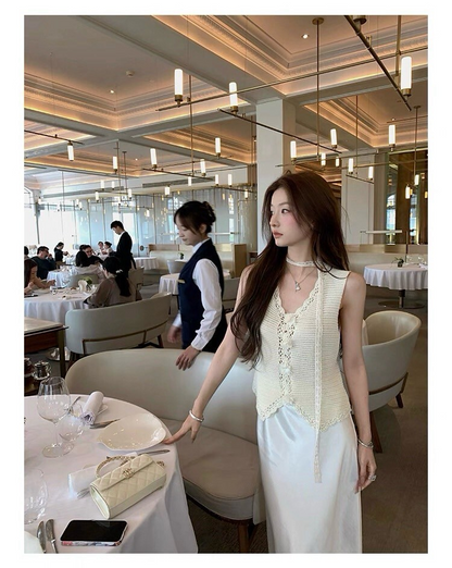 25Oct. 回頭率密碼韓系薄款針織飄帶背心 杏