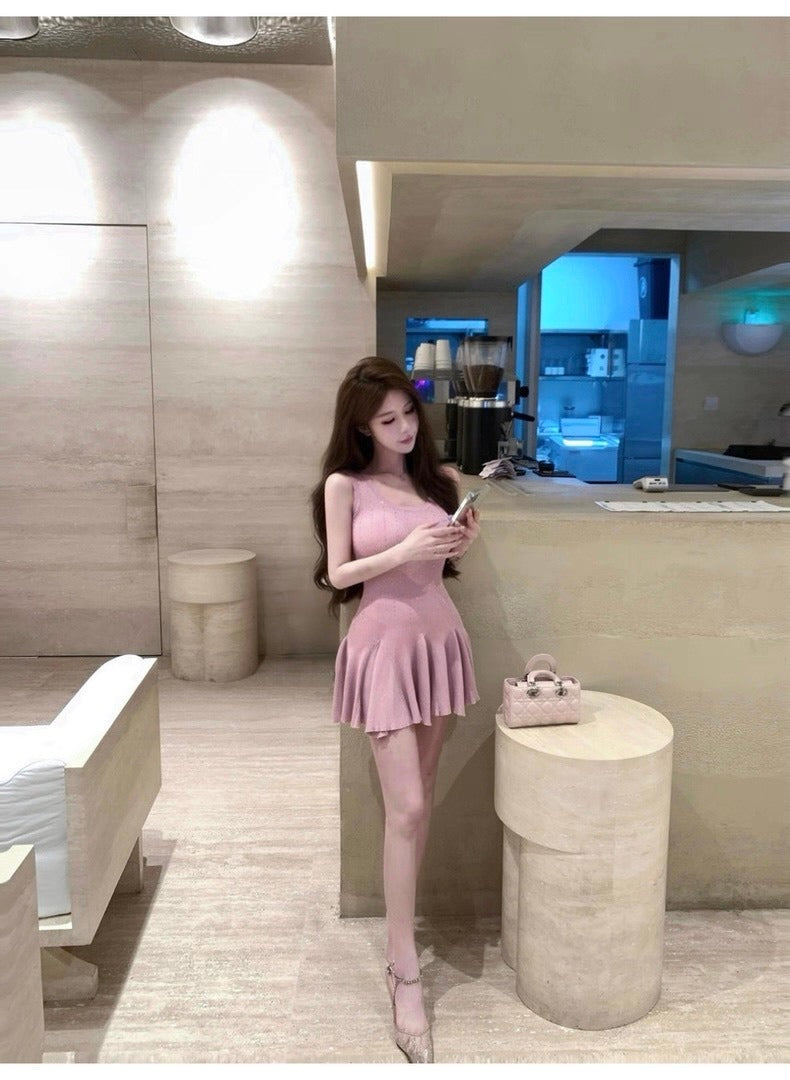 25Oct. 星河入夢 溫柔粉紗U領針織連身裙