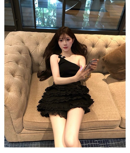 25Oct. 撩係甜心不對稱單肩蝴蝶結針織背心 黑