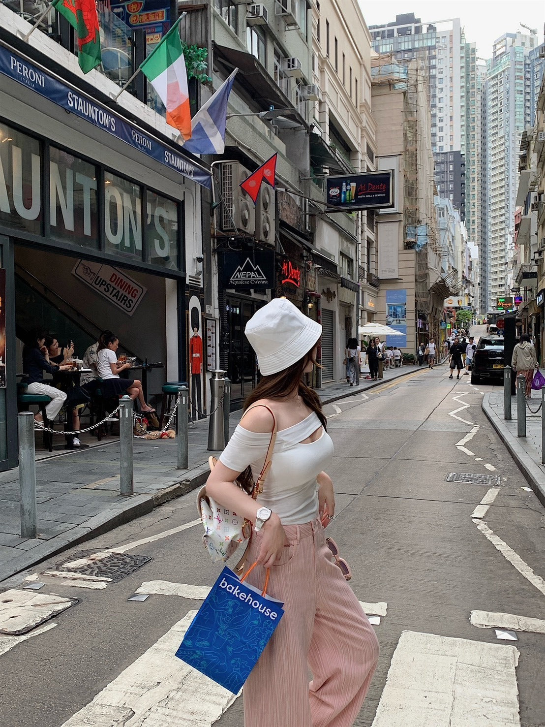 25Oct. 限量櫻花粉柔軟牛仔pink summer肌理彎刀褲