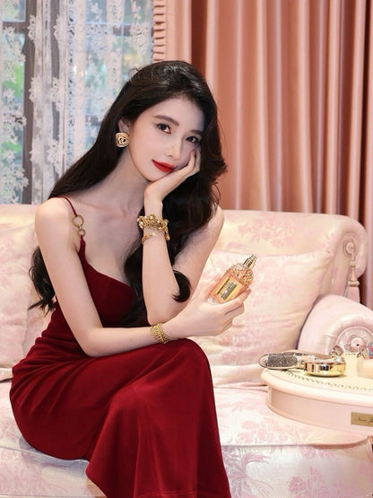 25Oct. ‘’彰顯‘’高雅晚宴復古絲絨連身裙 紅/黑