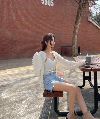 25Sep. 雲朵泡泡 寬鬆立體壓印開衫 白/黑