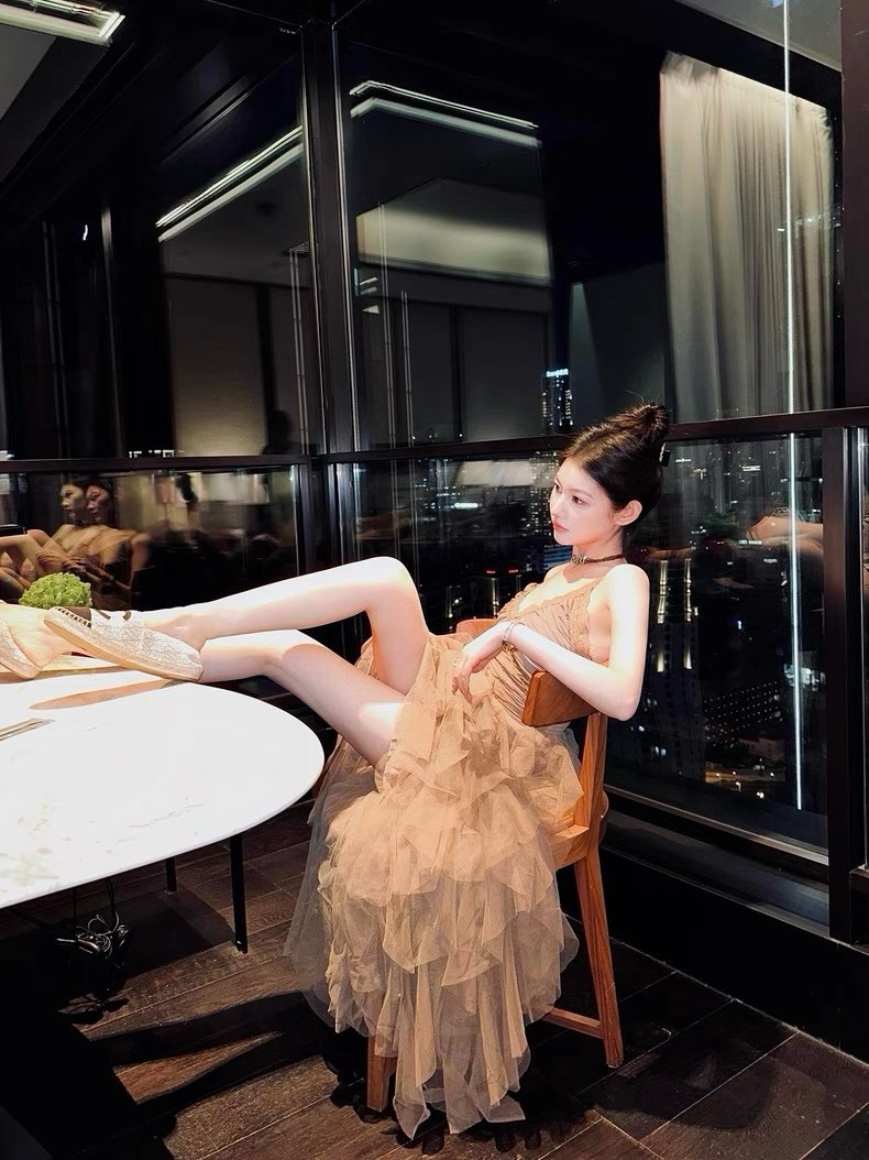 25Oct. 派對尤物 輕奢多層網紗拼接泡泡連身裙 咖