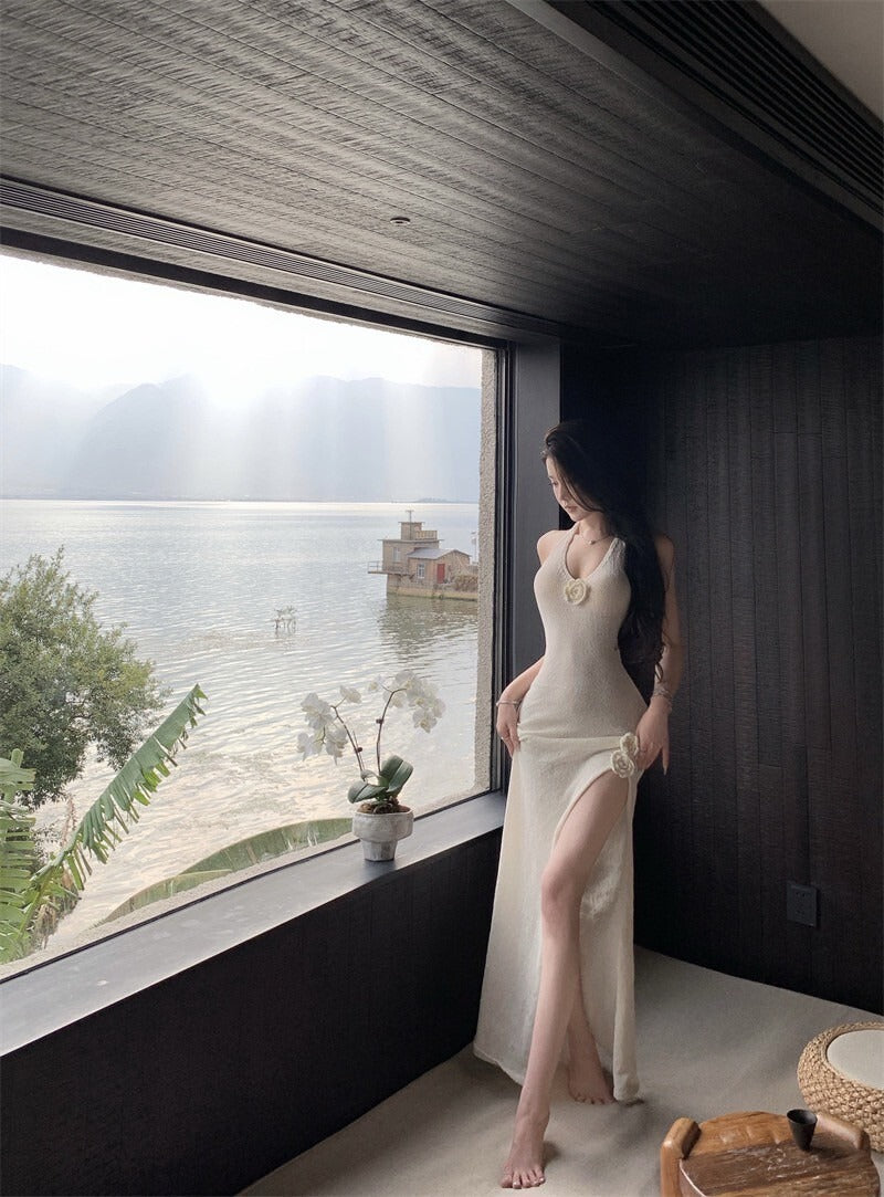 25Oct. 歐美深V玫瑰花露背開叉針織裙 杏/綠