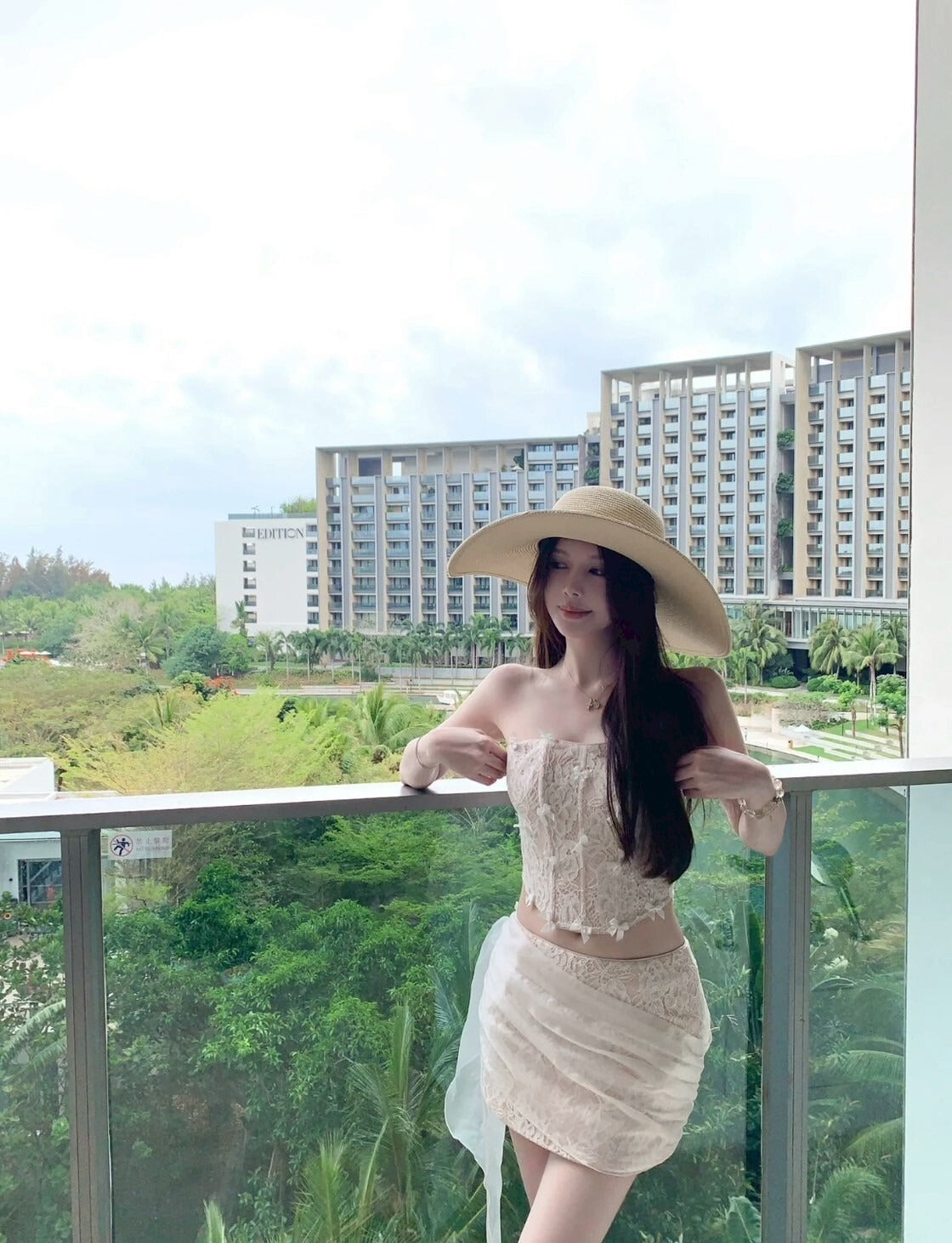 25Sep. 人魚姐姐 純欲提花魚骨抹胸半身裙套裝