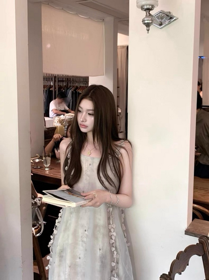 25Oct. “愛神信箋”花蝶定色定染飄帶連身紗裙 灰