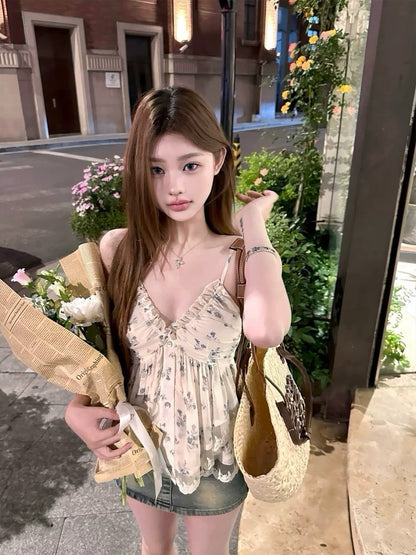 25Oct. 純慾碎花蕾絲 V領褶皺雪紡背心