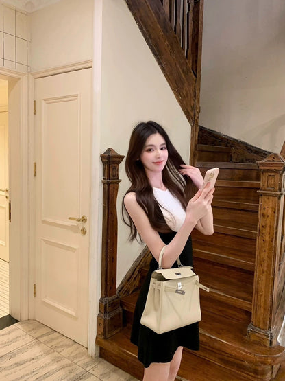 25Oct. 人間Co 經典黑白撞色針織連身裙