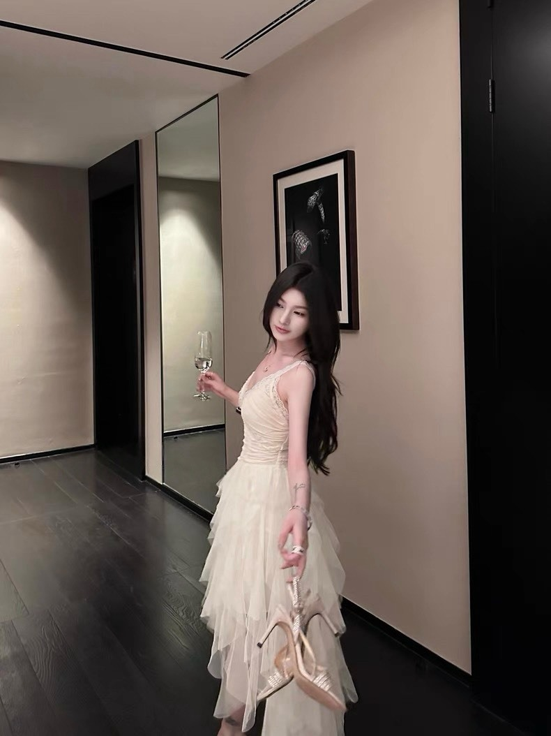 25Oct. 派對尤物 輕奢多層網紗拼接泡泡連身裙 白/黑