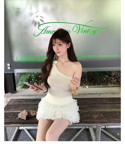 25Oct. 撩係甜心不對稱單肩蝴蝶結針織背心 白