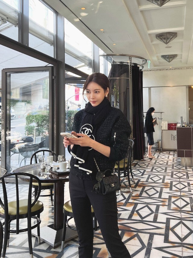 25Sep. 簡約理念百搭短款修身粗呢棒球外套 黑