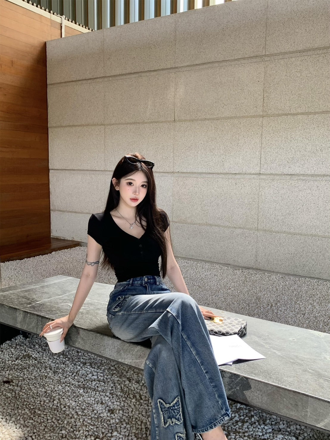 25Oct. 千禧毛鬚蝴蝶修身微喇叭牛仔褲