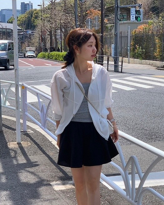 25Oct. 韓系少女素顏空調連帽抽繩外套 白