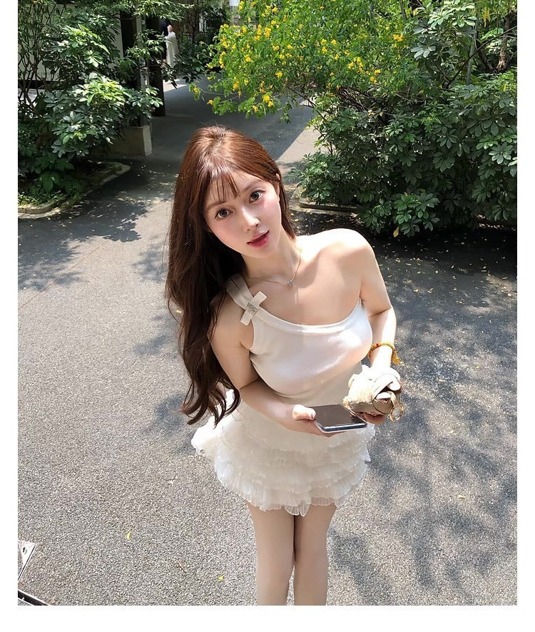 25Oct. 撩係甜心不對稱單肩蝴蝶結針織背心 白